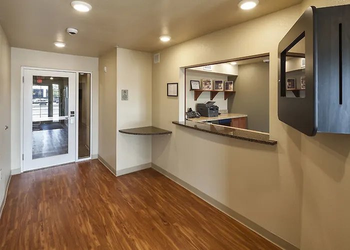 Value Place Tallahassee East 2*