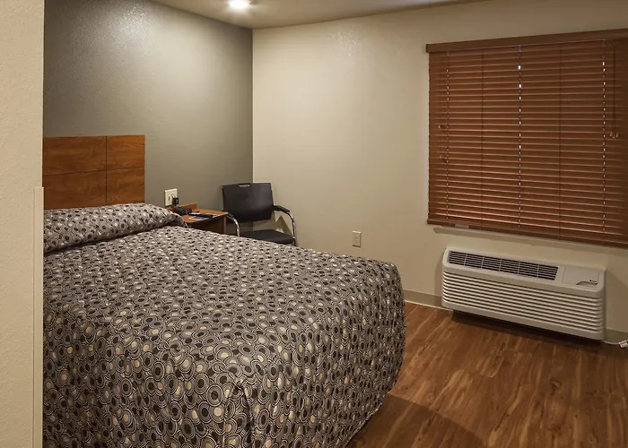 Extended America Select - - East Hotel 2*